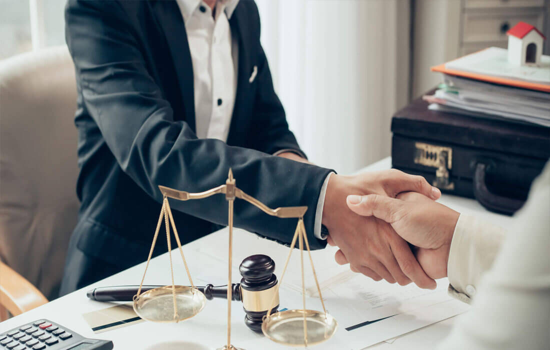 Comment un avocat d’affaire en Tunisie peut aider votre entreprise à rester conforme?